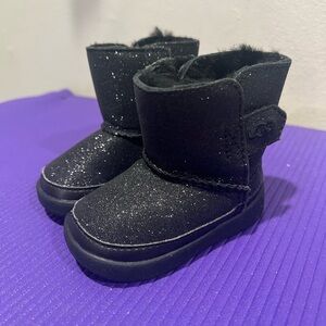 Like New Black Glitter Baby Uggs size 2/3